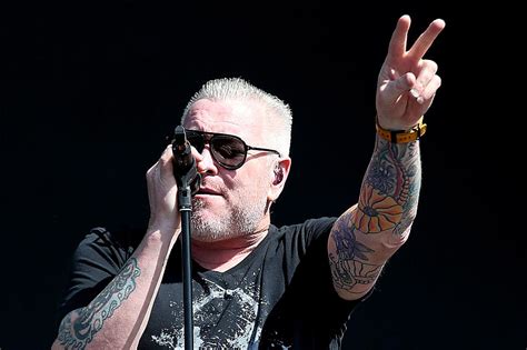 Steve Harwell vocalista fundador de Smash Mouth muere a los 56 años