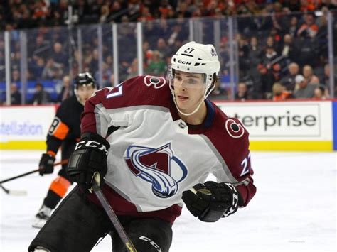 Colorado Avalanche Offseason: What to Do With Ryan Graves?