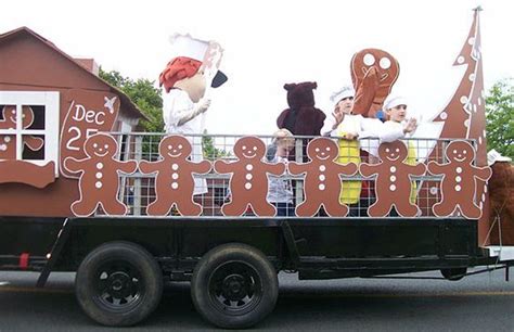 20 Genius Christmas Float Ideas Nikki S Plate Christmas Parade