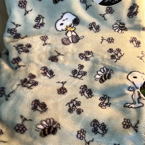 Berkshire Bedding Peanuts Berkshire Snoopy Throw Blanket Sage Green Flowers Bees Woodstock