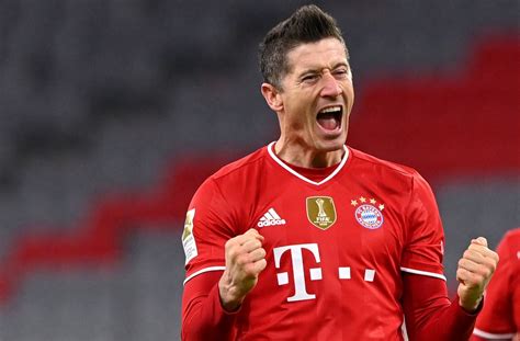 Robert Lewandowski Scores Fastest Hat Trick In Champions League History