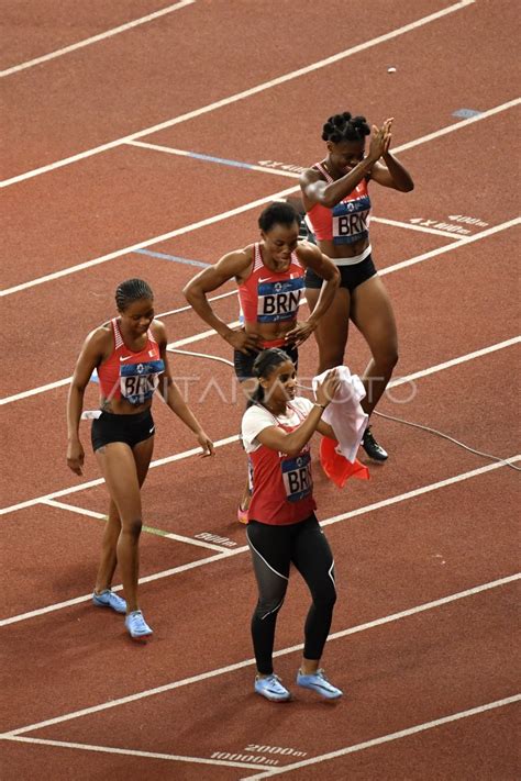 Atletik Lari Estafet X Meter Putri Final Antara Foto