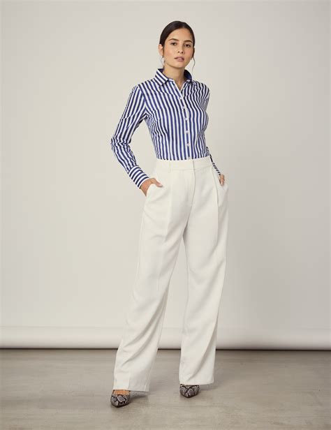 Women S White And Blue Bold Stripe Fitted Shirt With Contrast Detail Single Cuff Hawes And Curtis