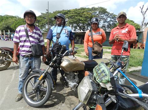 Mototaxistas Defienden Su Derecho Al Trabajo En Valle De La Pascua