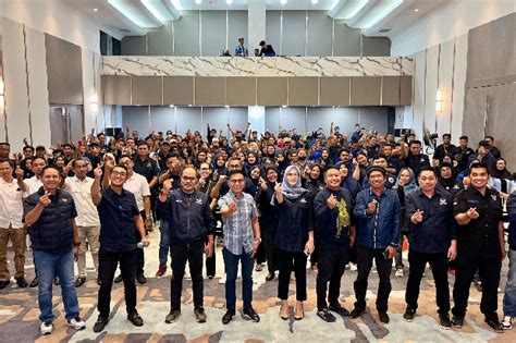 silaturahmi bersama rusdin abdullah disambut hangat keluarga