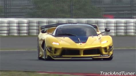 Ferrari Fxx K Evo Pure Sounds Flames Accelerations And Downshifts Youtube