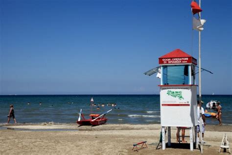 Zuffa Sulla Spiaggia Di Miramare Il Salvataggio Mi Sono Solo Difeso