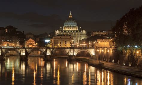 Vatican Night Tour: a special evening at the Museums - EcoArt Travel Blog