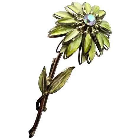 Vintage Coro Enameled Flower Pin In Avocado Color Ruby Lane