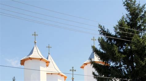 Sfinţirea bisericii din Parohia buzoiană Boboc Arhiepiscopia Buzaului