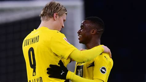 Bvb Erling Haaland Nennt Youssoufa Moukoko Das Gr Te Talent Der Welt