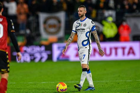 La Settimana Di Brozovic Il Croato Punta Ad Un Rinnovo Top L Inter