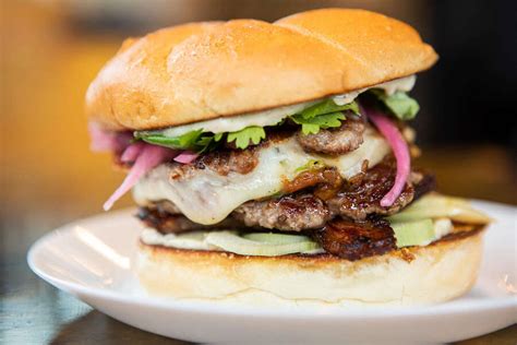 Best Burgers In Seattle Good Burger Spots For Delivery And Takeout Now