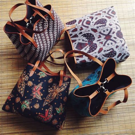 Utari Batik Tote Bag With Different Batik Pattern Djokdjabatik Tas