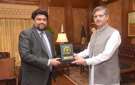 Governor Sindh Kamran Khan Tessori Presenting The Shield To The Newly Appointed Chief Secretary