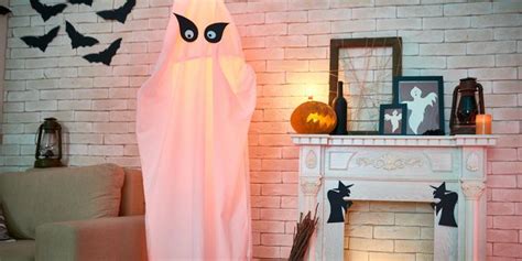 24 Best Diy Halloween Props Easy Halloween Prop Ideas