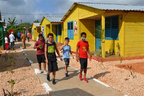 Periódico de la provincia de Guantánamo Construcción de viviendas