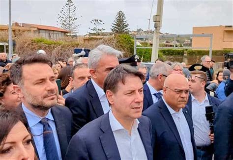 Giuseppe Conte A Messina Appello Contro Il Ponte Sullo Stretto Per