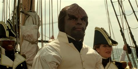 Star Trek Generations Failed Worf (Despite One Great Scene)