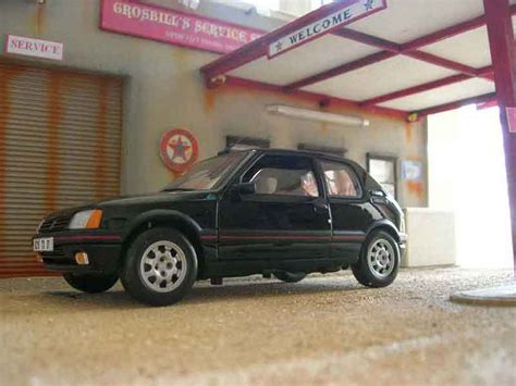 Miniature Peugeot 205 GTI 1 18 Solido GTI 1 9 Noire Onyx Voiture