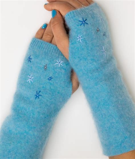 Make This Fingerless Gloves Knitting Pattern Otherwise Amazing