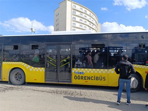 Ağrılı vatandaşlar yapılamayan toplu taşımayla rezil oluyorlar haberi