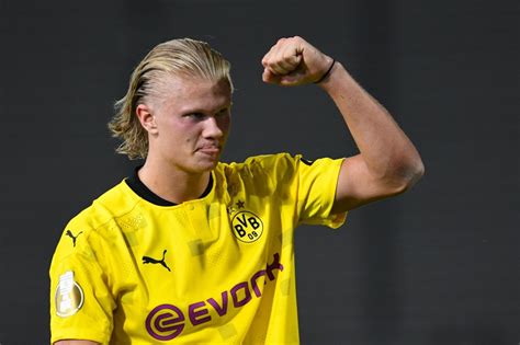 Bild Zu Fc Bayern M Nchen Zeigt Interesse Am Bvb Torwart Erling