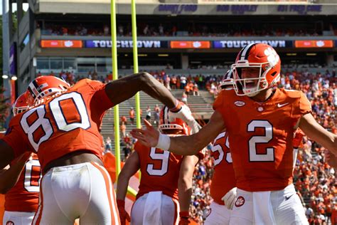 Clemson Shuts Out Gamecocks In Rivalry Win The Tiger