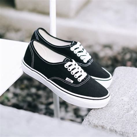 Jual Vans Authentic Classic Black White Original 100 Shopee Indonesia