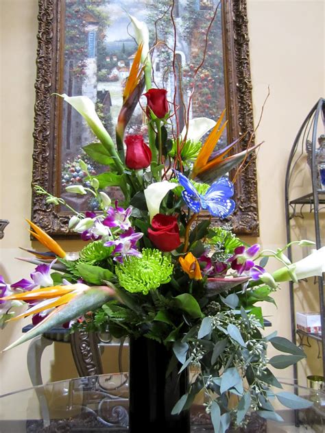 Bernardo's Flowers: Masculine Flower Arrangement