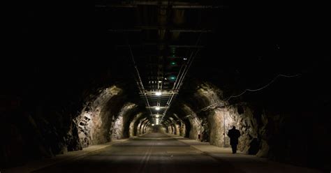 Step Inside The Cheyenne Mountain Complex A Colorado Super Bunker That