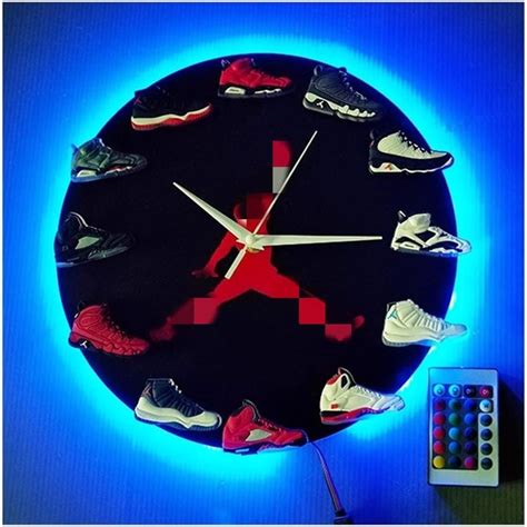 Horloge Murale De Ventilateur De Sport Moderne Avec Chaussures De