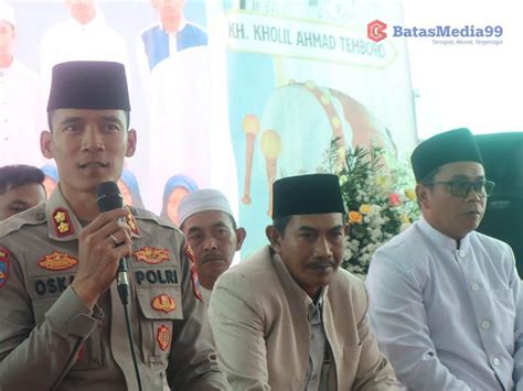 Kapolres Batu Silaturahim Serta Halal Bihalal Dengan Santri Dan