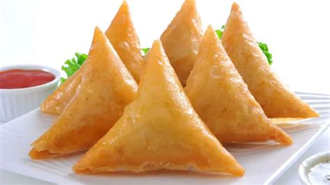 Keema Samosa Recipe • How To Make Samosa At Home • Meat Samosa Recipe