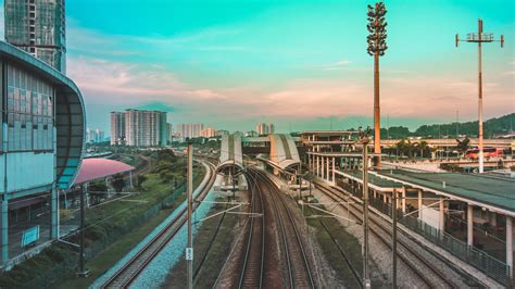 The KL-Singapore High-Speed Train Is Coming Back