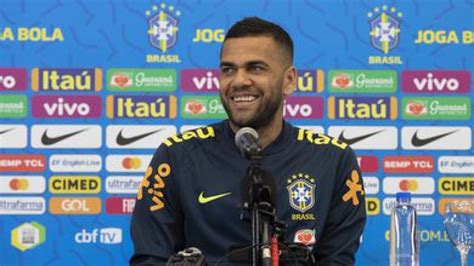 Daniel Alves Diz Que Jovem Que O Acusou De Estupro Pode Ter Se Ofendido