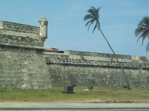 Murallas De Cartagena Colombia Beautiful Beaches Cartagena Travel