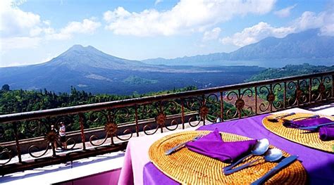 Lunch All You Can Eat In Restaurant Grand Puncak Sari Bali