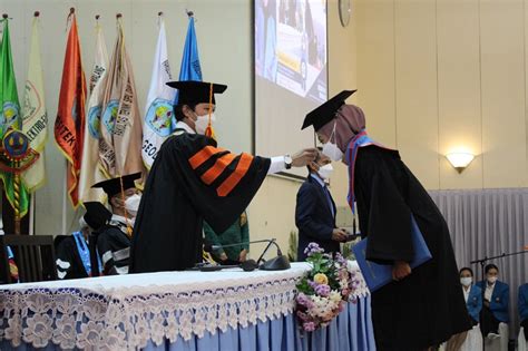 Rektor Itn Malang Kukuhkan Wisudawan Berkompetensi Di Bidangnya