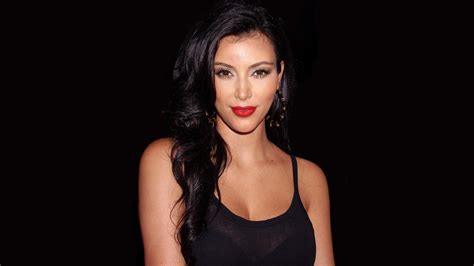 Kim Kardashian Tapete Haar Gesicht Model Lippe Augenbraue