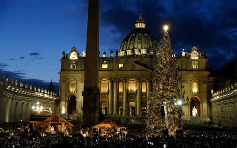 Vatican unveils Nativity scene - Catholic Courier