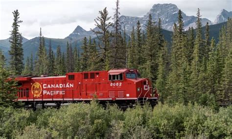 Another Hazardous Material Train Derailment This Time In North Dakota