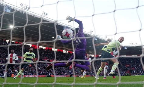 Manchester City détruit Southampton Premier League J30