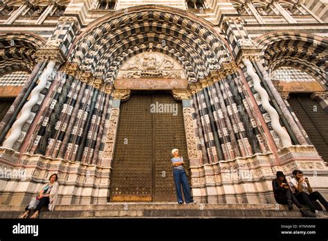 La catedral gótica de San Lorenzo Casco antiguo de la ciudad Génova