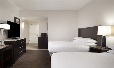 Hotel Suites Santa Cruz- Hilton Santa Cruz/Scotts Valley