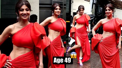 48yrs Shilpa Shetty Flaunts Her Abs On Indias Got Talent 2023 Youtube