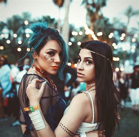 Pin By Mystylexox On Nicola Niki Teresa Demartino Coachella Looks