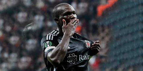 Ligue Europa Conférence Aboubakar double Besiktas perd la face L