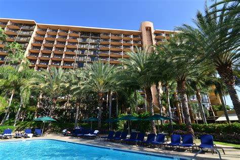 Sheraton Park Hotel at the Anaheim Resort - A Disneyland Good Neighbor ...