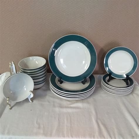 Lot Detail - GIBSON CHINA DISHES